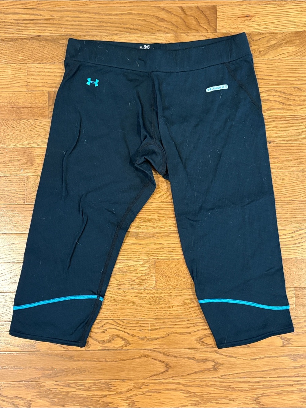Under Armour | Black Thermal Capri Leggings Base 2.0 Size Large